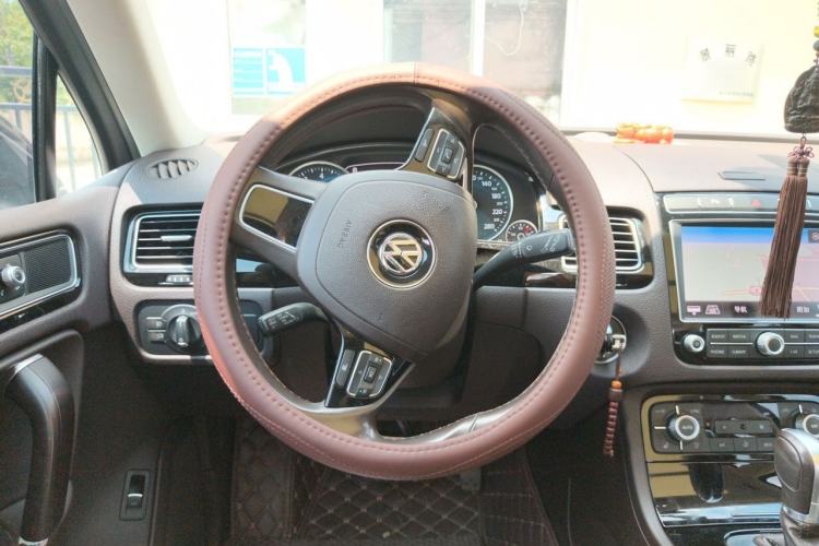 Used Volkswagen Touareg 2017 3.0 TSI Touareg Edition Steering Wheel