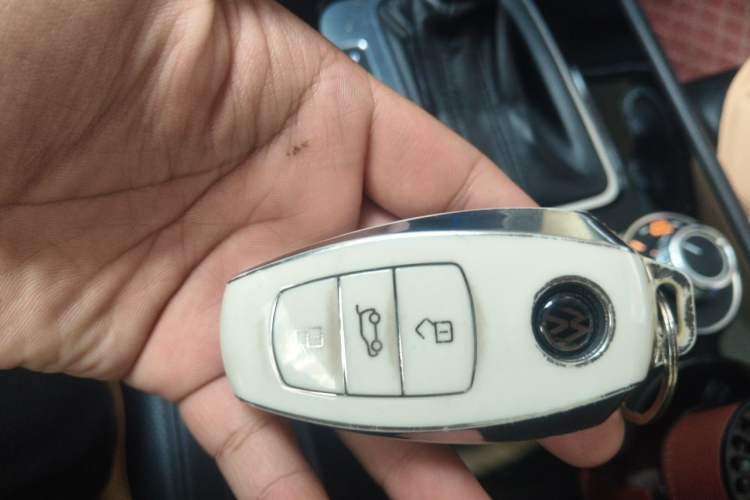 Used Volkswagen Touareg 2017 3.0 TSI Touareg Model Vehicle Key