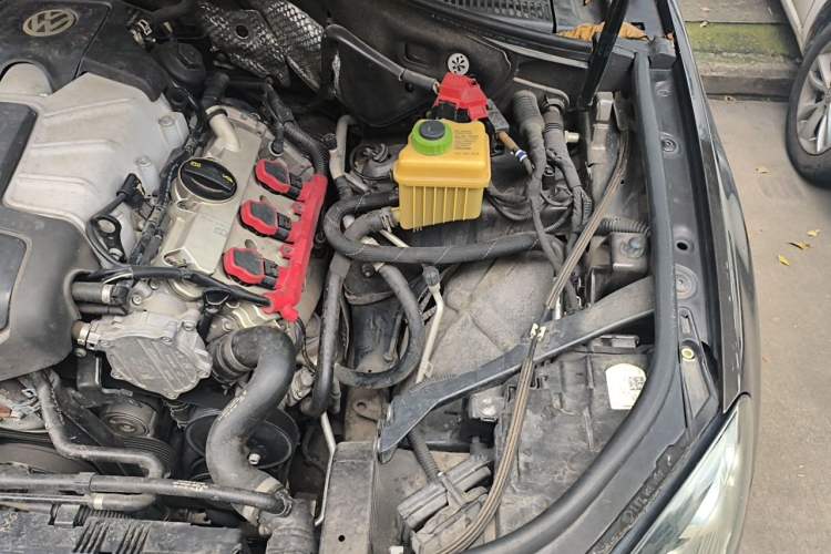 Used Volkswagen Touareg 2017 3.0 TSI Touareg Edition Engine Bay Left