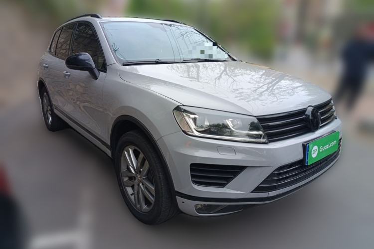 Used Volkswagen Touareg 2017 3.0 TSI Touareg Edition Front Right 45 Deg
