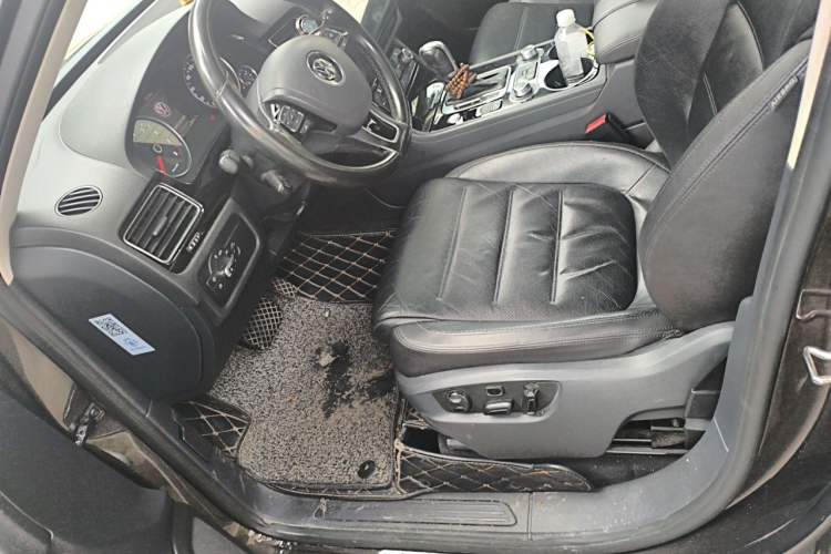 Used Volkswagen Touareg 2017 3.0 TSI Touareg Edition Left Front Seat