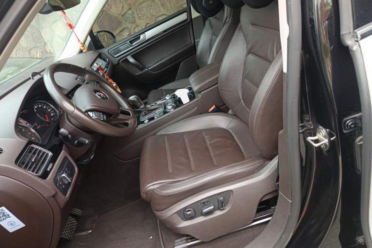 Used Volkswagen Touareg 2017 3.0 TSI Touareg Edition Left Front Seat