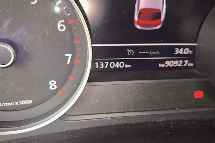 Used Volkswagen Touareg 2017 3.0 TSI Touareg Edition Odometer Close Up