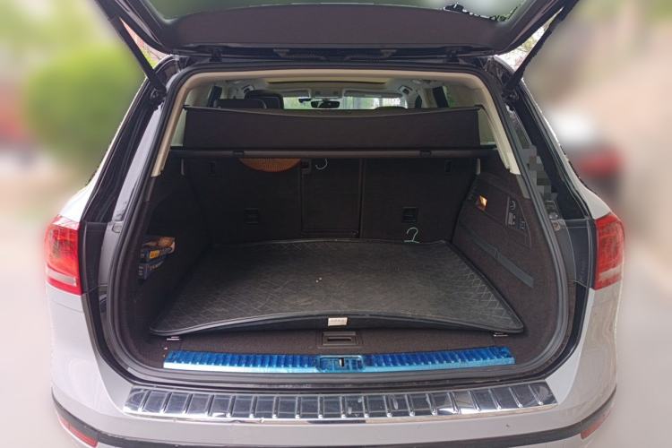 Used Volkswagen Touareg 2017 3.0 TSI Touareg Edition Trunk