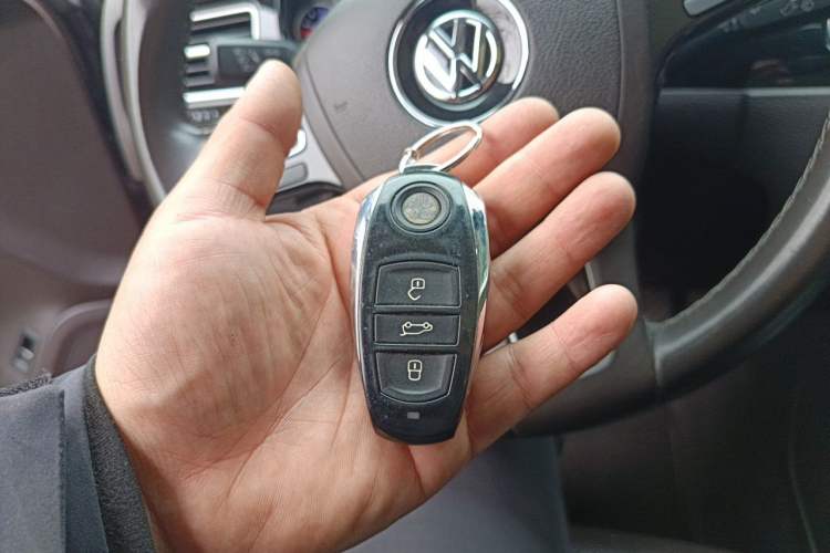 Used Volkswagen Touareg 2017 3.0 TSI Touareg Edition Vehicle Key