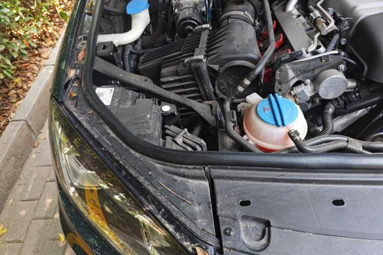 Used Volkswagen Touareg 2017 3.0 TSI Touareg Edition Engine Bay Right