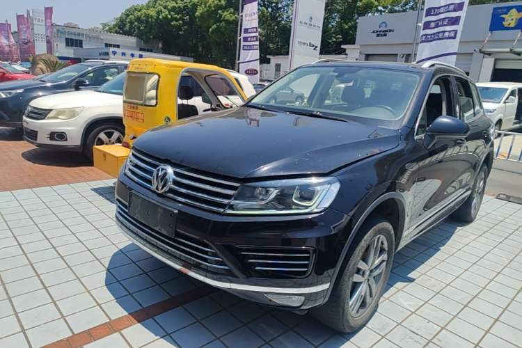 Used Volkswagen Touareg 2017 3.0 TSI Touareg Edition Guazi used car, China used car export, Used car for sale, Used  cars, Cheapest cars for sale