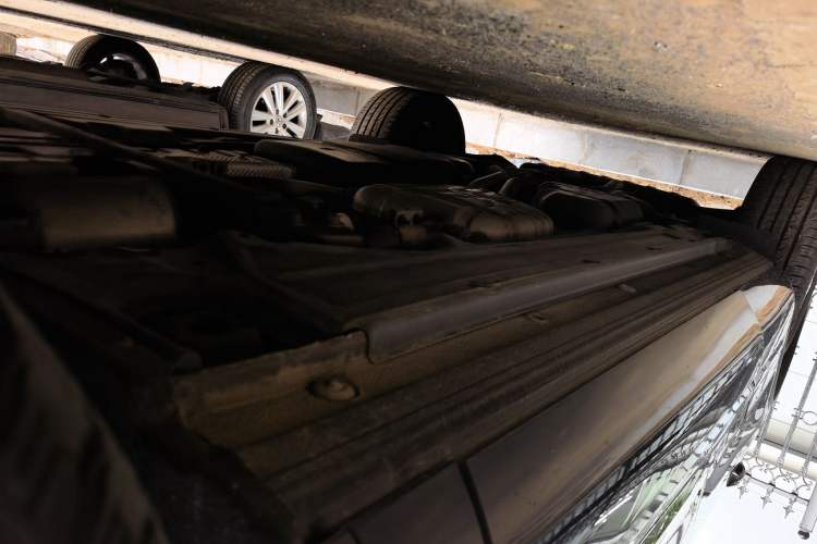 Used Volkswagen Touareg 2017 3.0 TSI Touareg Model Chassis Front Right