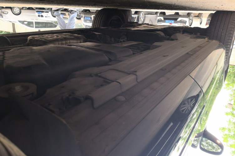 Used Volkswagen Touareg 2017 3.0 TSI Touareg Model Chassis Rear Left