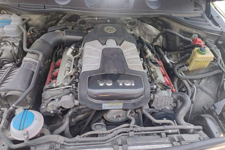Used Volkswagen Touareg 2017 3.0 TSI Touareg Edition Engine Bay