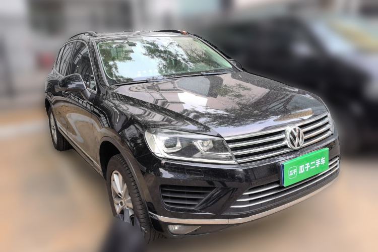 Used Volkswagen Touareg 2017 3.0 TSI Touareg Model Front Right 45 Deg