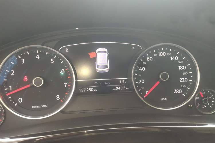 Used Volkswagen Touareg 2017 3.0 TSI Touareg Model Instrument Cluster
