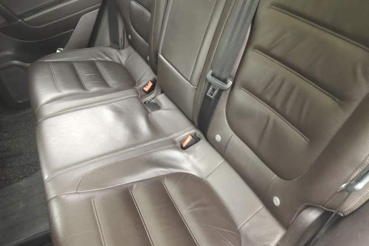 Used Volkswagen Touareg 2017 3.0 TSI Touareg Model Left Rear Seat