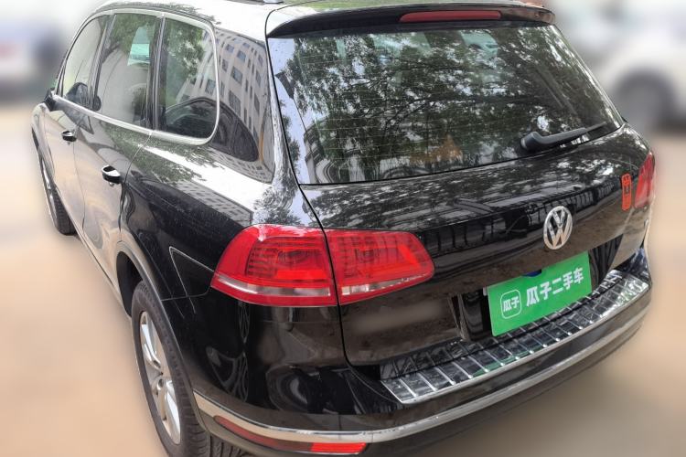 Used Volkswagen Touareg 2017 3.0 TSI Touareg Model Rear Left 45 Deg