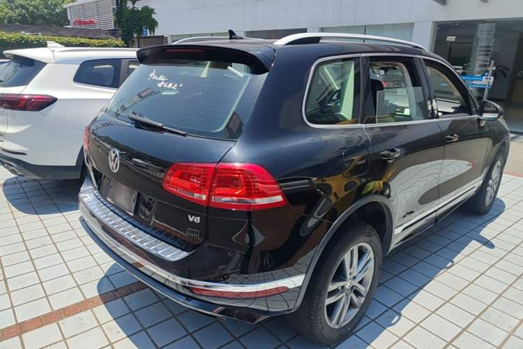 Used Volkswagen Touareg 2017 3.0 TSI Touareg Edition Rear Right 45 Deg