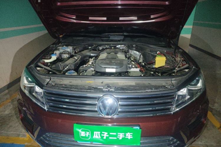 Used Volkswagen Touareg 2017 3.0 TSI Touareg Edition Engine Bay