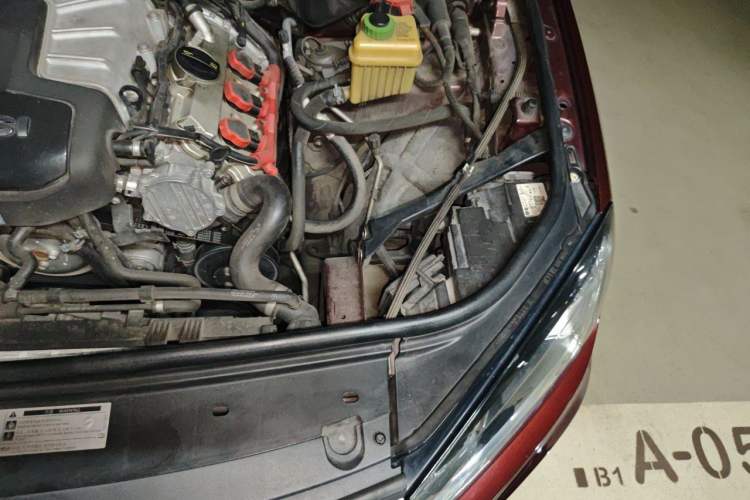 Used Volkswagen Touareg 2017 3.0 TSI Touareg Edition Engine Bay Left