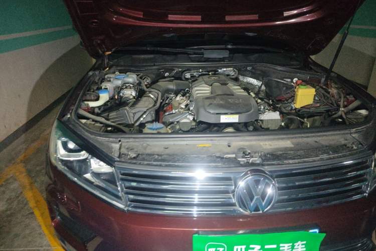 Used Volkswagen Touareg 2017 3.0 TSI Touareg Edition Engine Bay Right