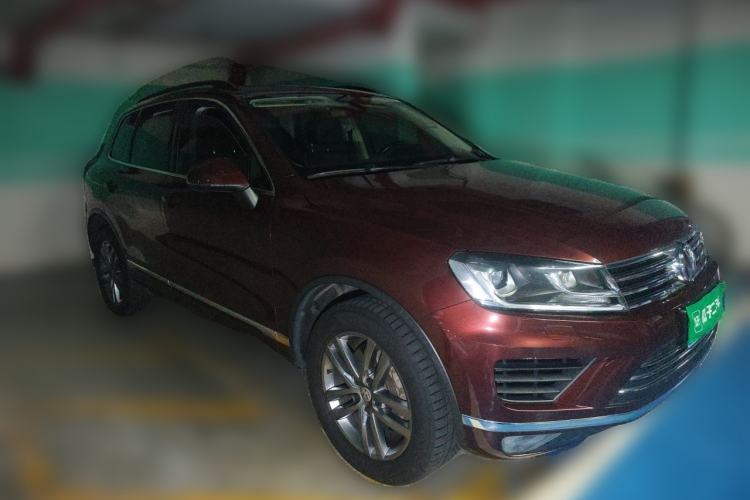 Used Volkswagen Touareg 2017 3.0 TSI Touareg Edition Front Right 45 Deg