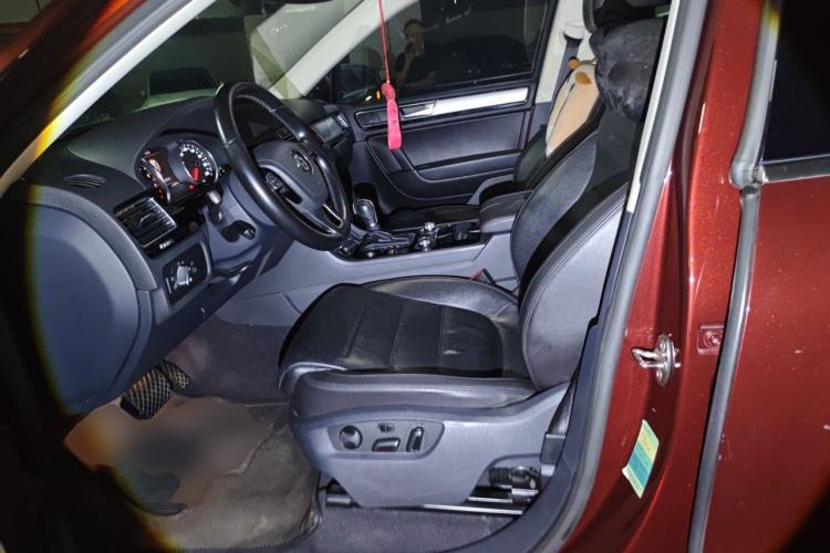 Used Volkswagen Touareg 2017 3.0 TSI Touareg Edition Left Front Seat