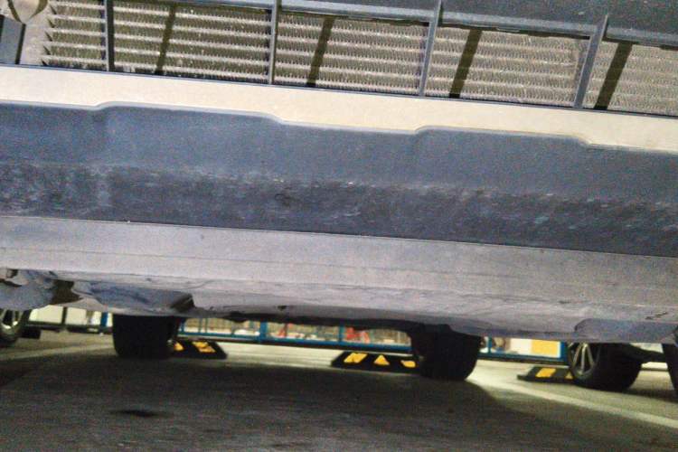 Used Volkswagen Touareg  Chassis Front