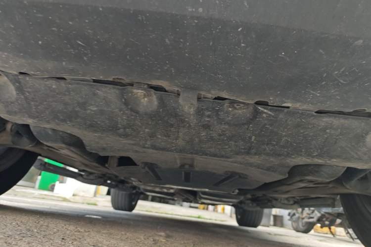 Used Volkswagen Touareg 2017 3.0 TSI Yuyue Model Chassis Front