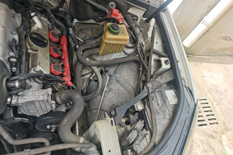 Used Volkswagen Touareg 2017 3.0 TSI Touareg Edition Engine Bay Left