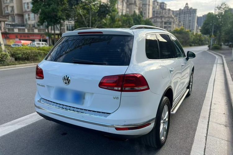 Used Volkswagen Touareg 2017 3.0 TSI Touareg Model Exterior 5