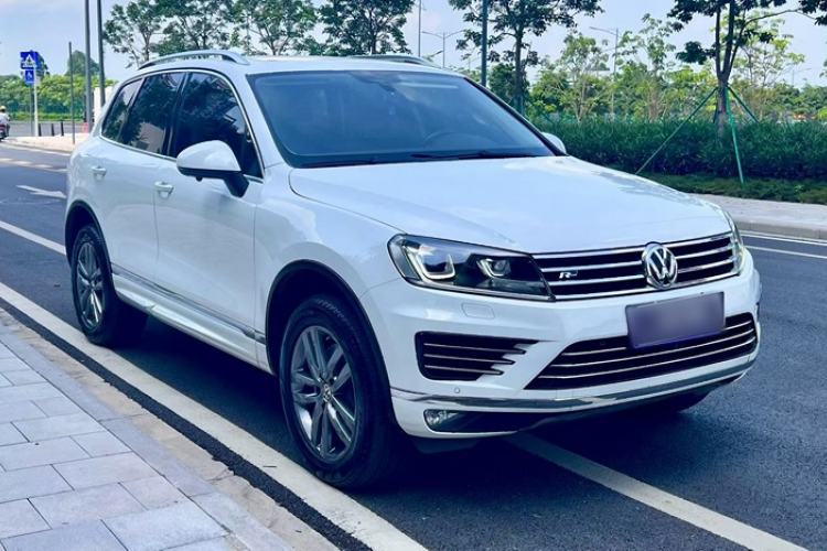 Used Volkswagen Touareg 2017 3.0 TSI Touareg Edition Exterior 7