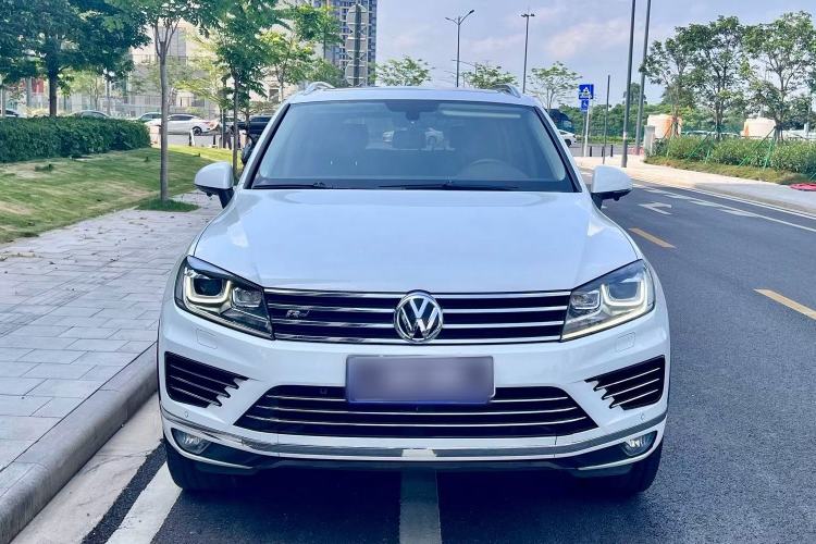 Used Volkswagen Touareg 2017 3.0 TSI Touareg Edition Exterior 9