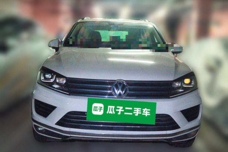 Used Volkswagen Touareg  Front