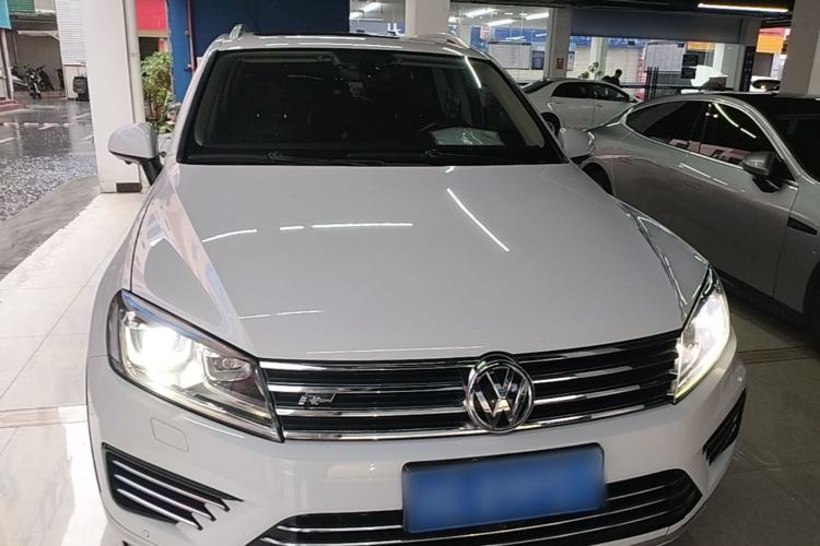 Used Volkswagen Touareg 2017 3.0 TSI Touareg Edition Front