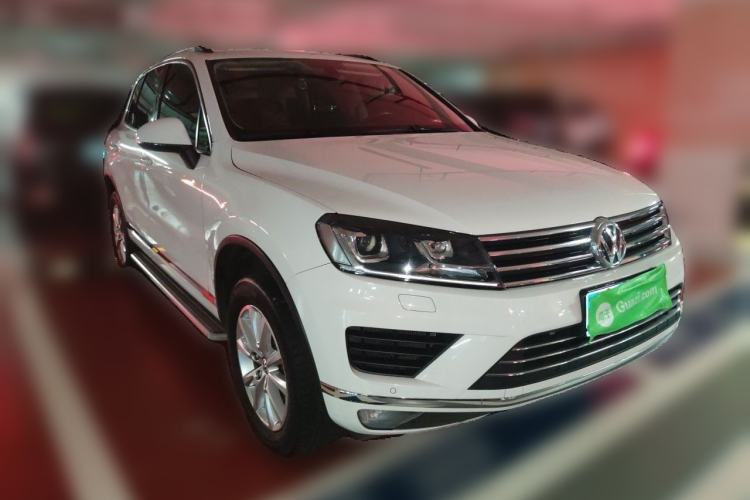 Used Volkswagen Touareg 2017 3.0 TSI Touareg Model Front Right 45 Deg