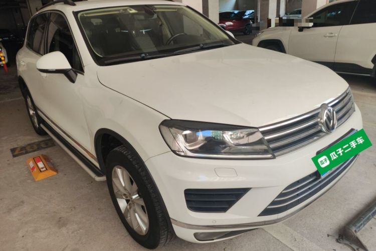 Used Volkswagen Touareg 2017 3.0 TSI Touareg Model Front Right 45 Deg