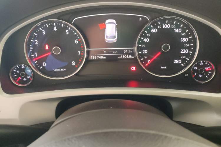 Used Volkswagen Touareg 2017 3.0 TSI Touareg Model Instrument Cluster