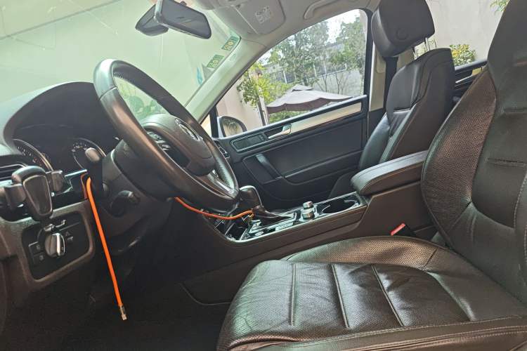 Used Volkswagen Touareg 2017 3.0 TSI Touareg Edition Left Front Seat