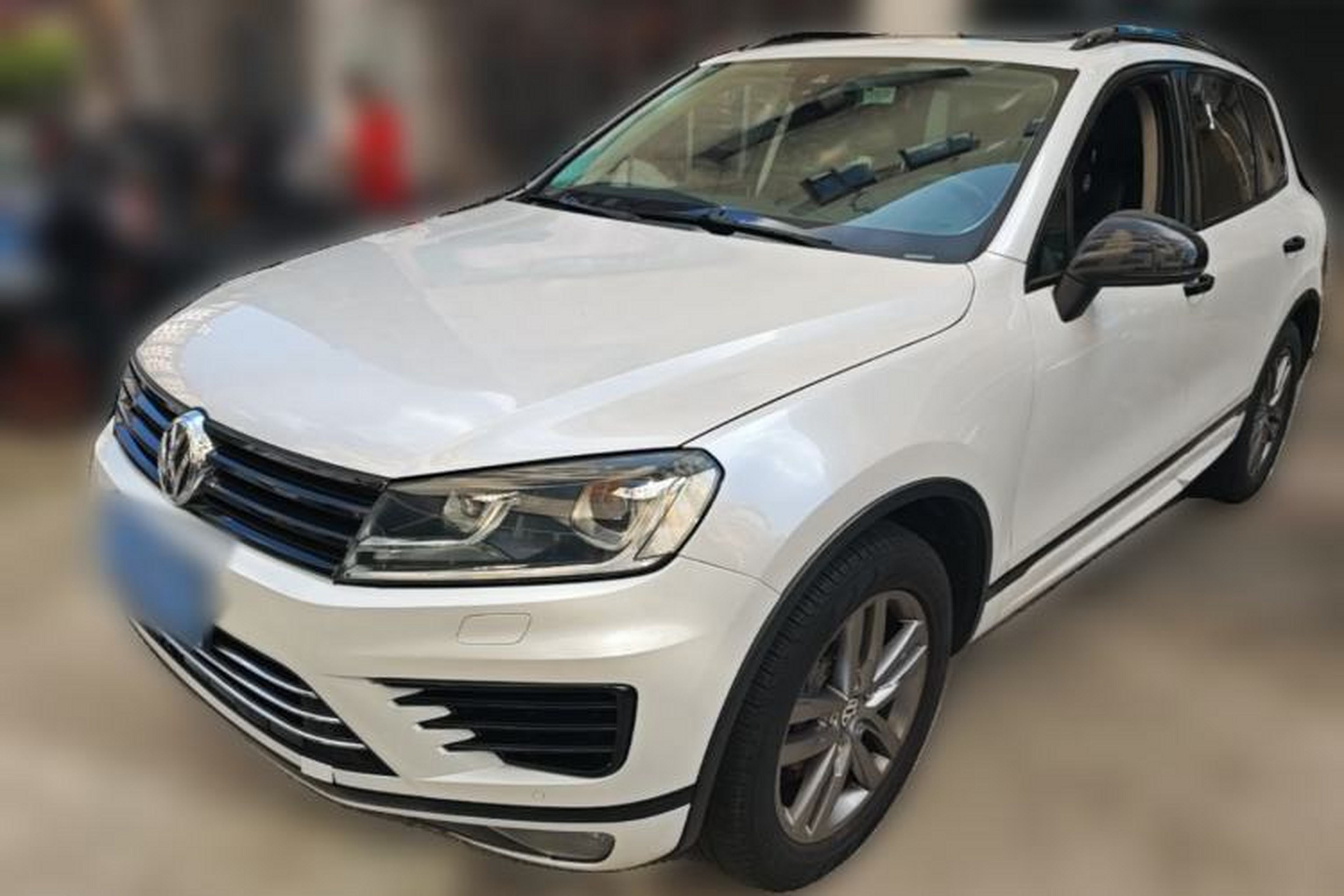 Used Volkswagen Touareg 2017 3.0 TSI Yuyue Model Guazi used car, China used car export, Used car for sale, Used Volkswagen cars, Cheapest cars for sale