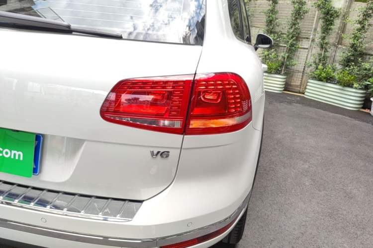 Used Volkswagen Touareg 2017 3.0 TSI Start Edition Right Rear Taillight