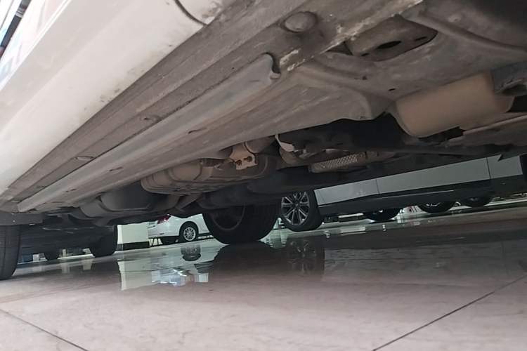 Used Volkswagen Touareg 2017 3.0 TSI Touareg Edition Right Side Sill
