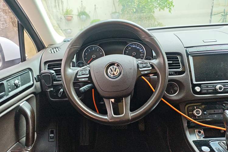 Used Volkswagen Touareg 2017 3.0 TSI Touareg Edition Steering Wheel