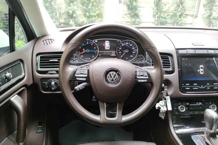 Used Volkswagen Touareg 2017 3.0 TSI Start Edition Steering Wheel