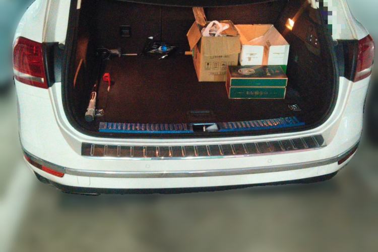 Used Volkswagen Touareg  Trunk