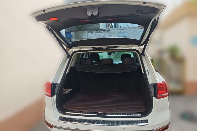 Used Volkswagen Touareg 2017 3.0 TSI Touareg Edition Trunk