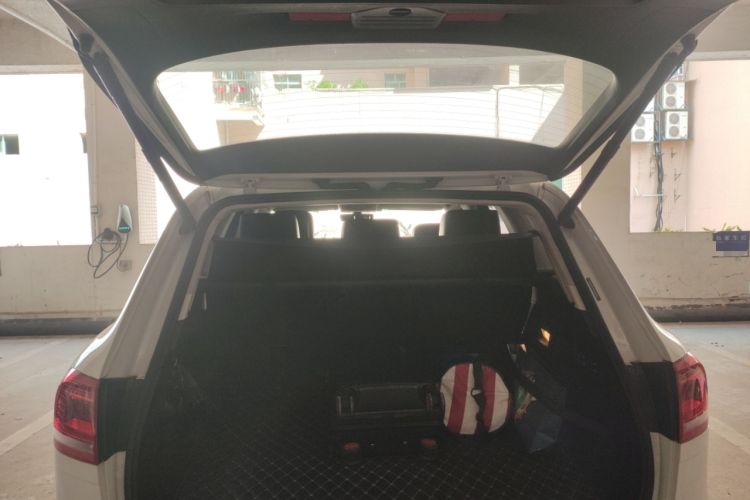 Used Volkswagen Touareg 2017 3.0 TSI Touareg Model Trunk