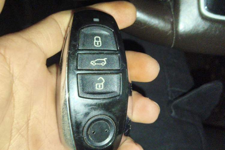Used Volkswagen Touareg  Vehicle Key