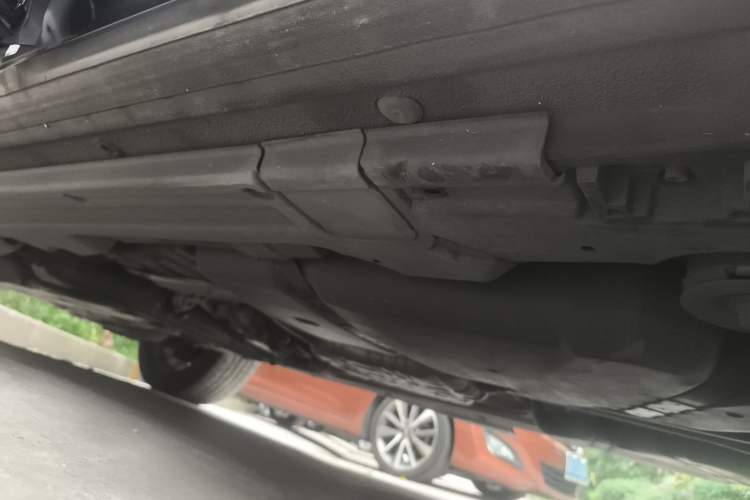 Used Volkswagen Touareg 2018 3.0 TSI Glory Collection Edition Chassis Rear Left