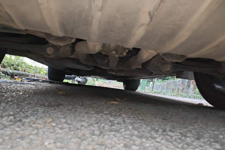 Used Volkswagen Touareg  Chassis Rear