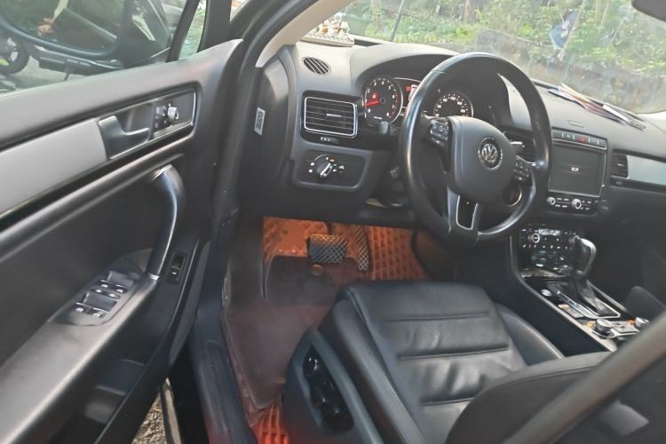 Used Volkswagen Touareg  Driver Seat