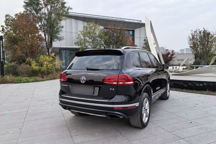 Used Volkswagen Touareg 2018 3.0 TSI Glory Collection Edition Exterior 7