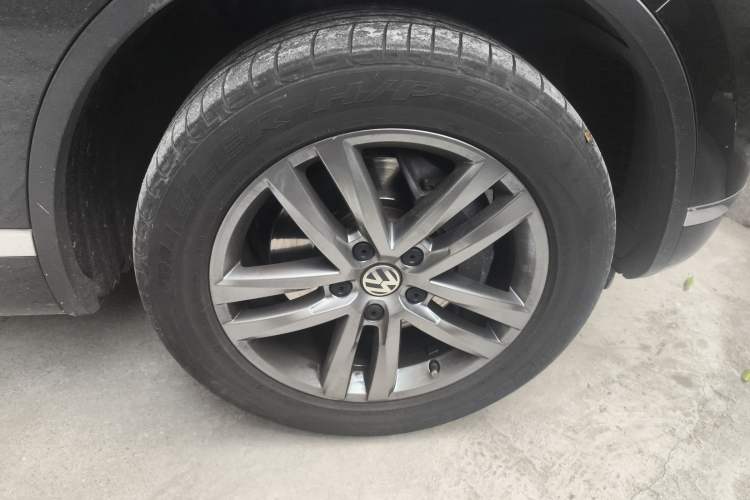 Used Volkswagen Touareg 2018 3.0 TSI Glory Collection Edition Exterior 7